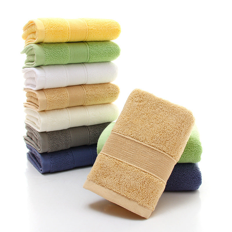 Complete Set of High Quality Towels : 2 Large, 2 Medium, and 2 Small