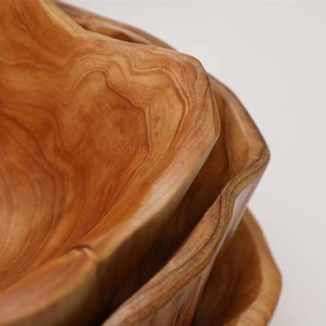 "Natural Wood Bowl: Handcrafted Elegance for Kitchen and Home"